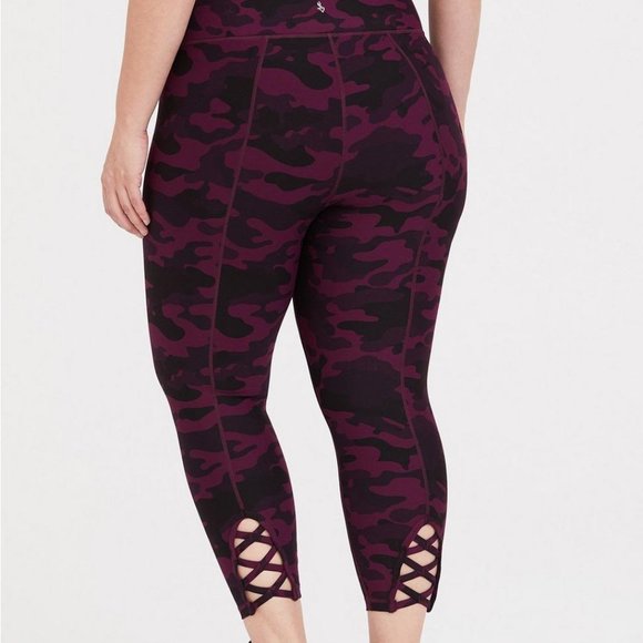 torrid Pants - Torrid Active Performance Camo Core Crop Strappy Back Active Leggings Plus 1X
